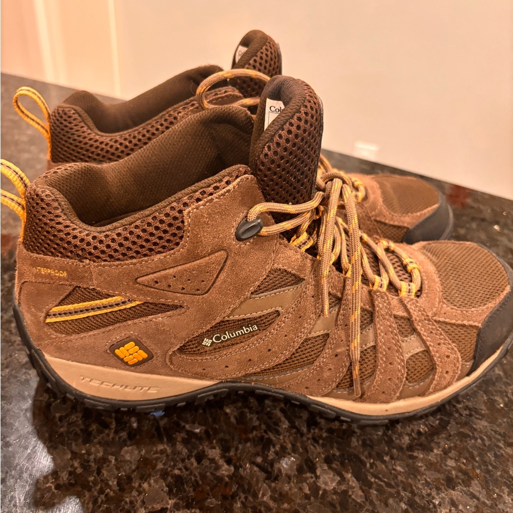 Men’s Columbia Brown Hiking Boots “Redmond” - Picture 6 of 11